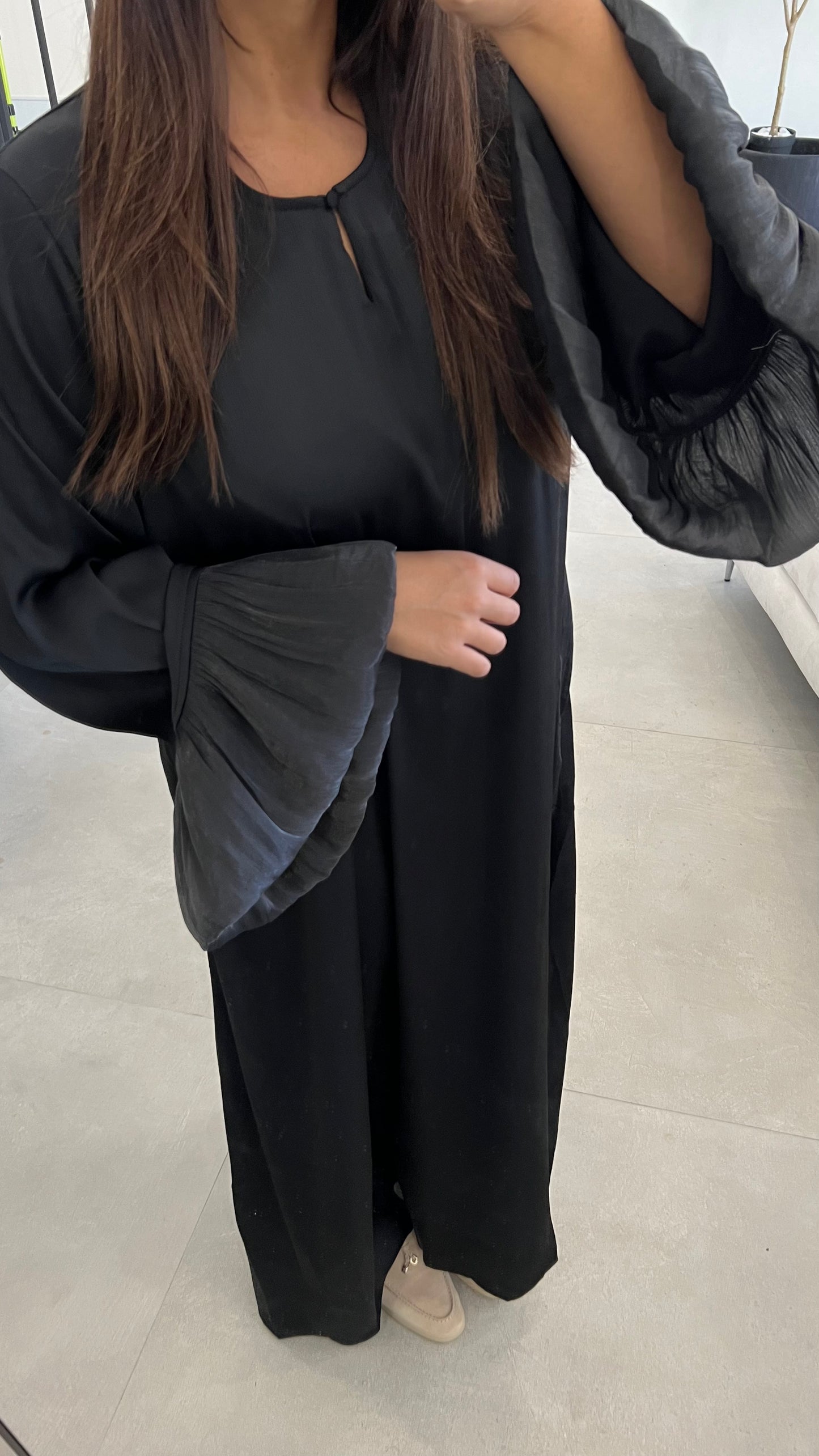 Robe à manches volantes