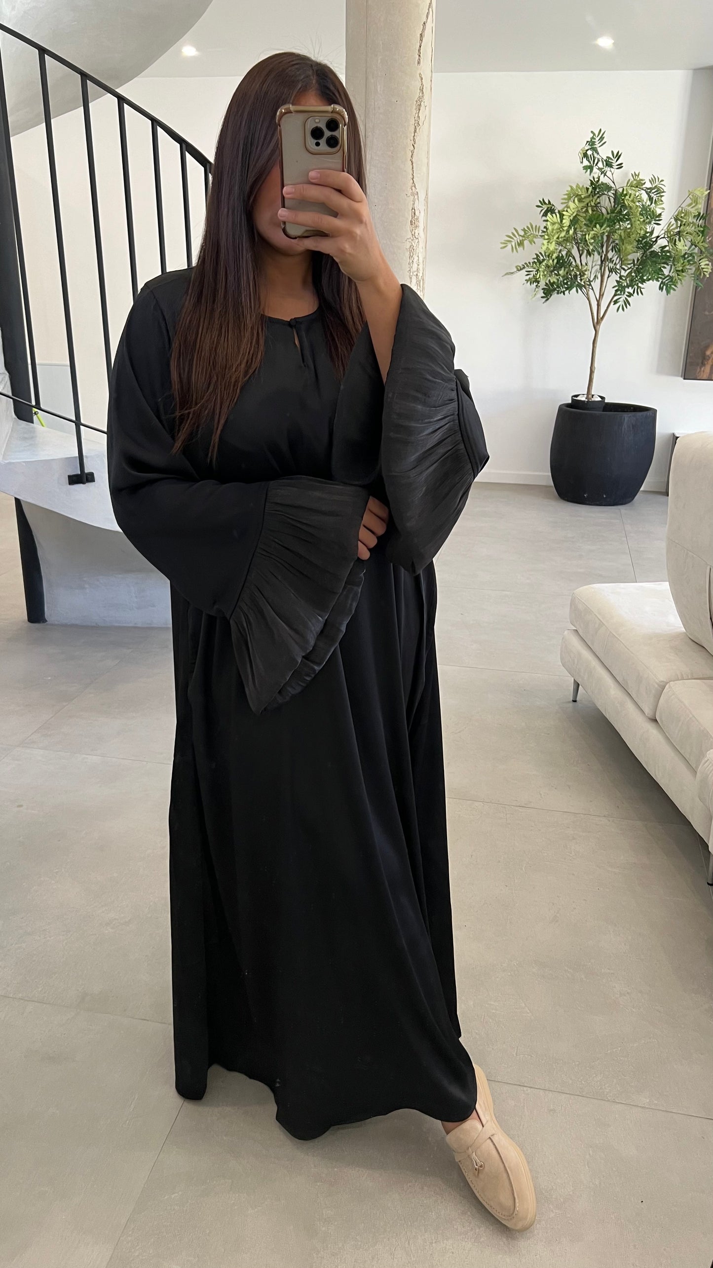 Robe à manches volantes