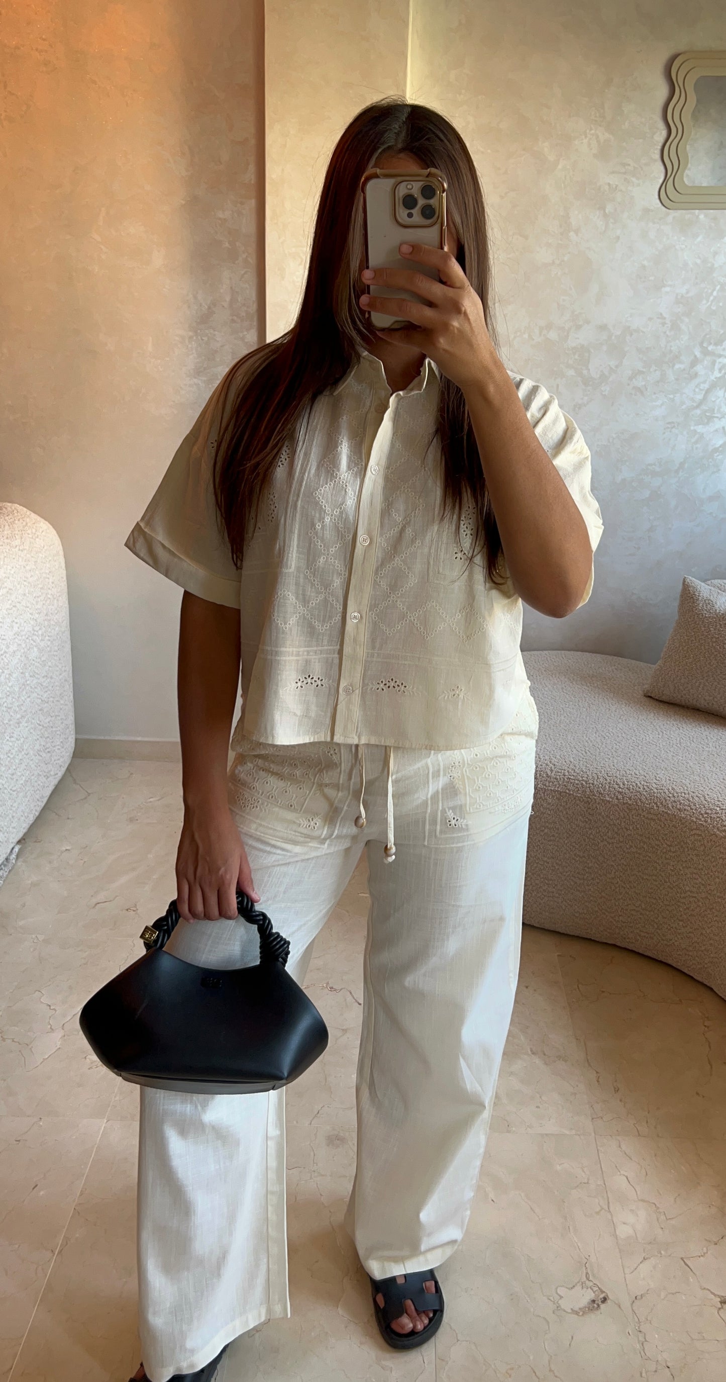 Ensemble à broderie