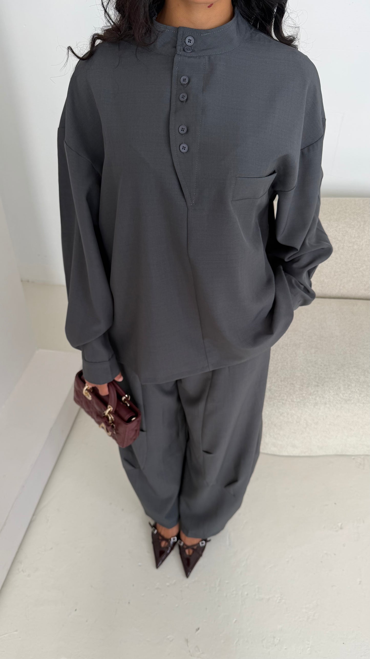 Ensemble col mao gris