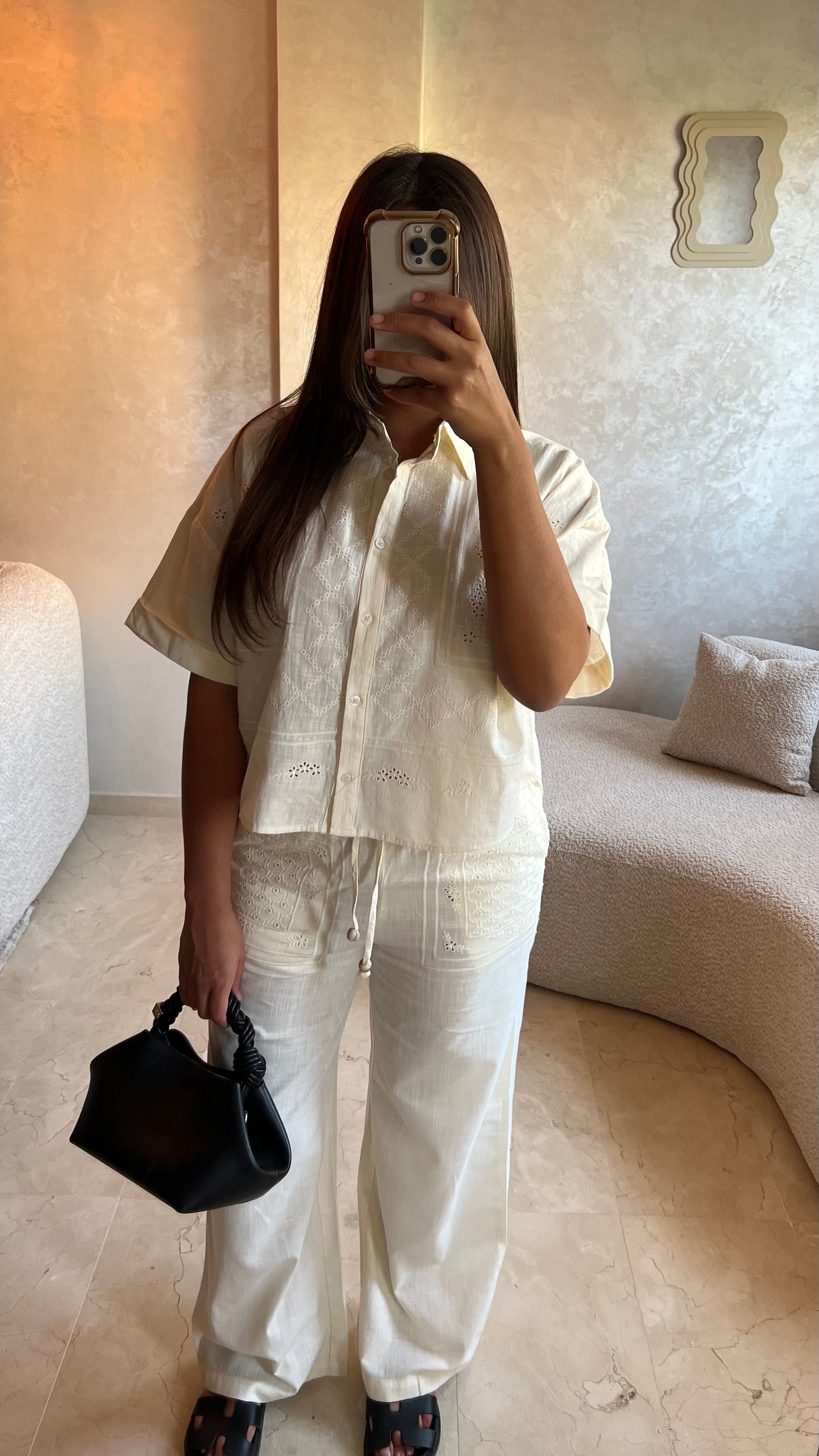 Ensemble à broderie