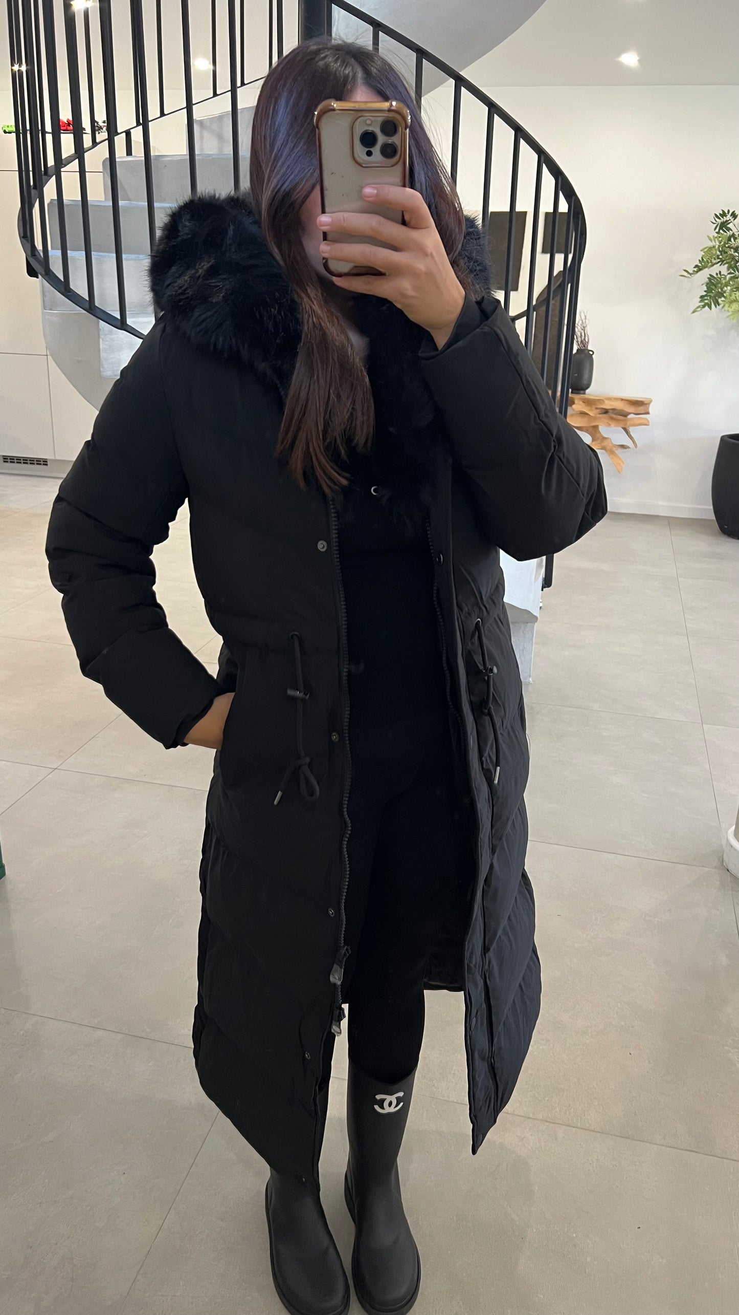 Doudoune à fourrure longue noire