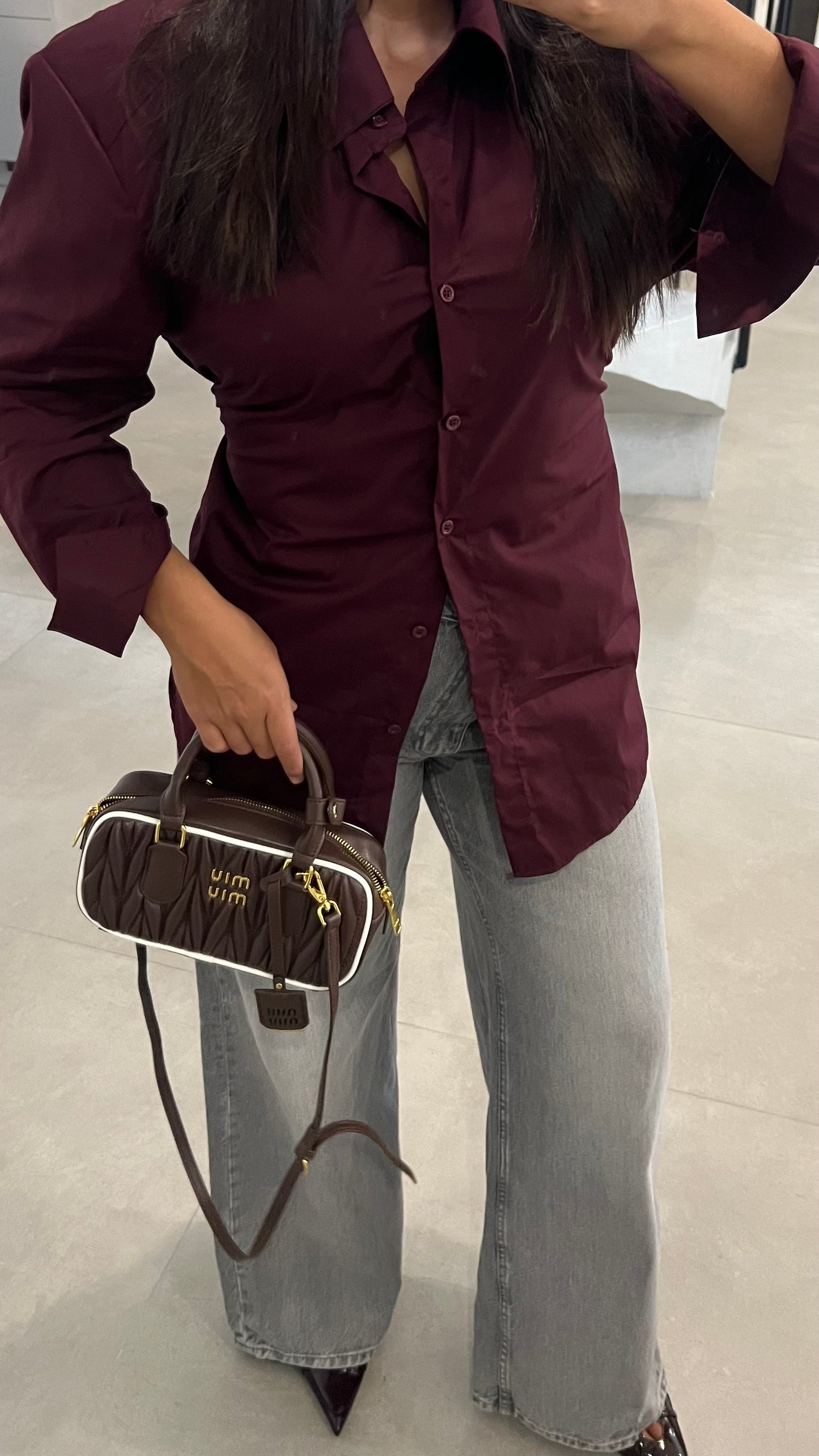 Chemise cintré à épaulette bordeaux