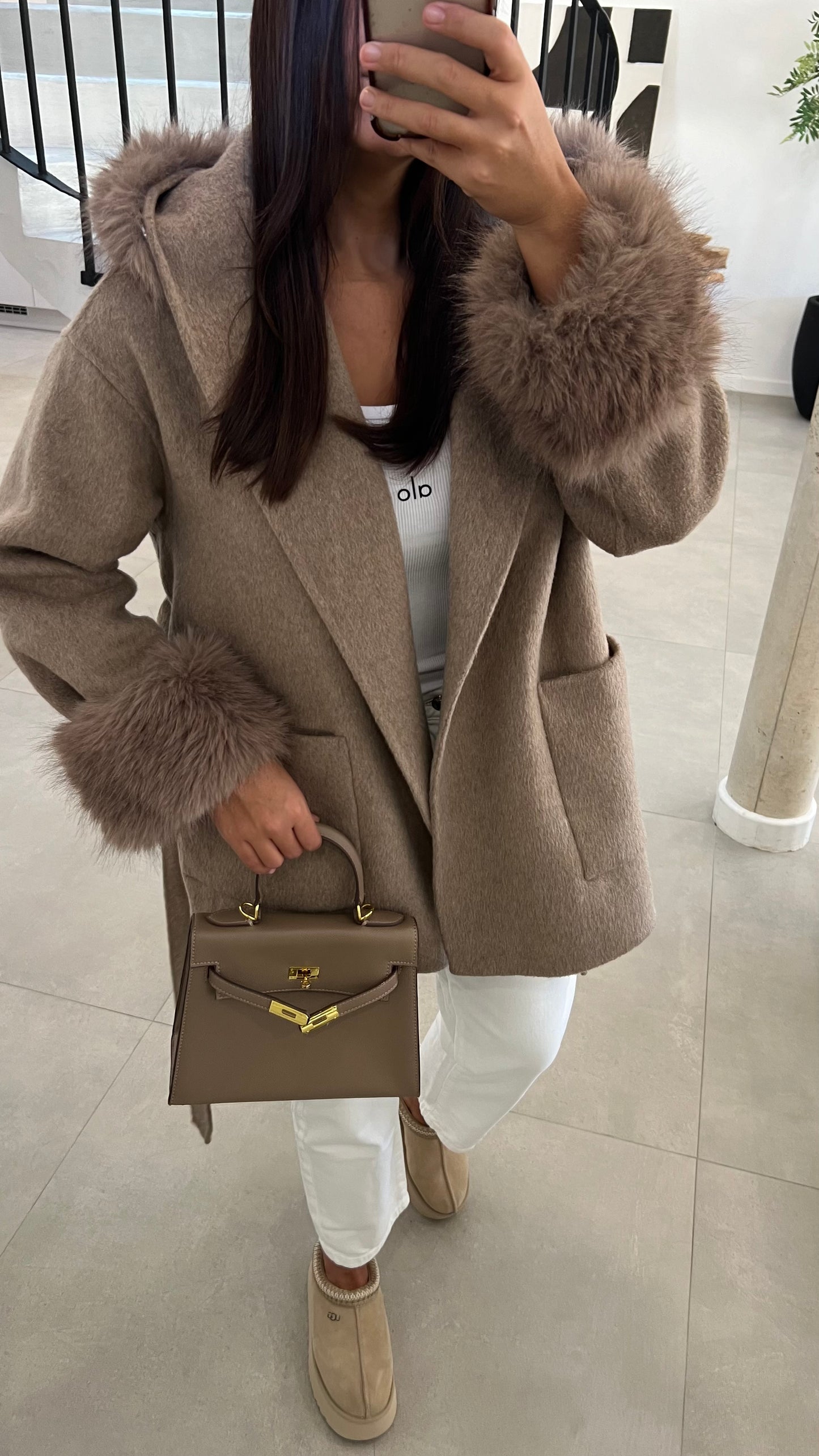 Manteau en laine mi long à fourrure beige