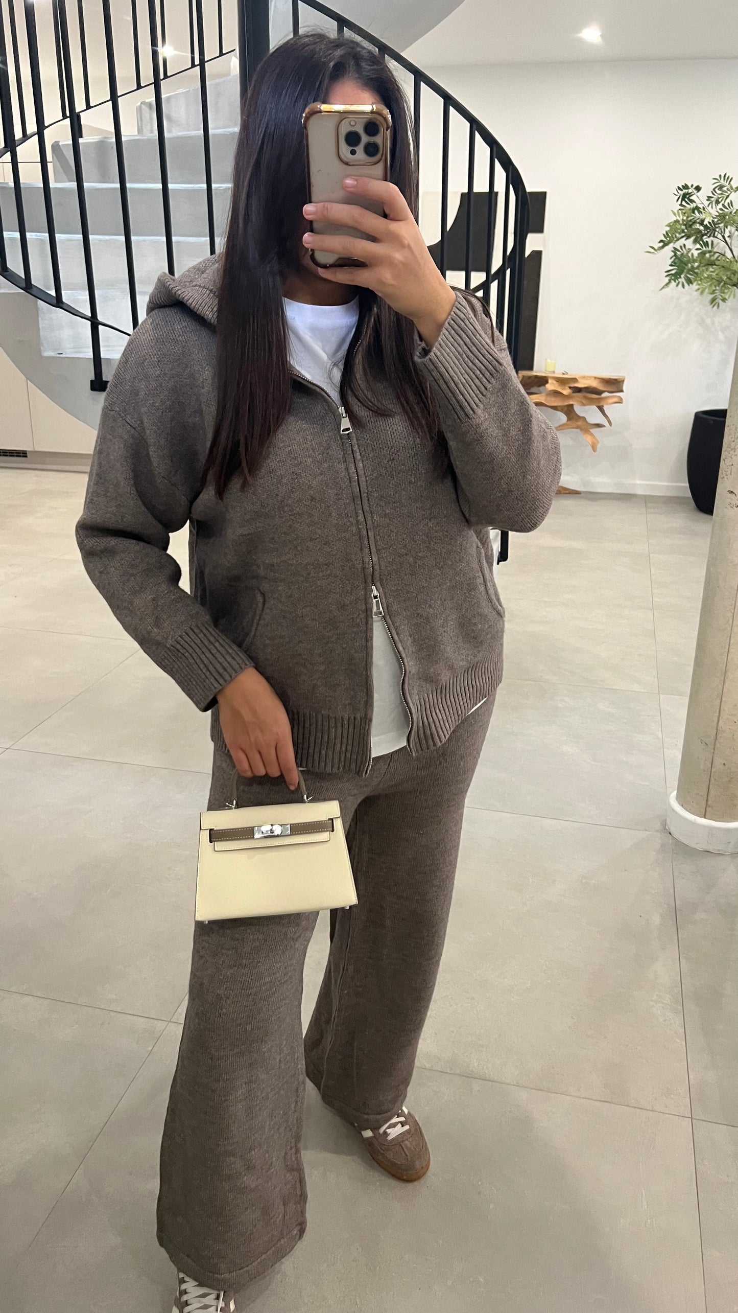 Ensemble en maille épaisse taupe