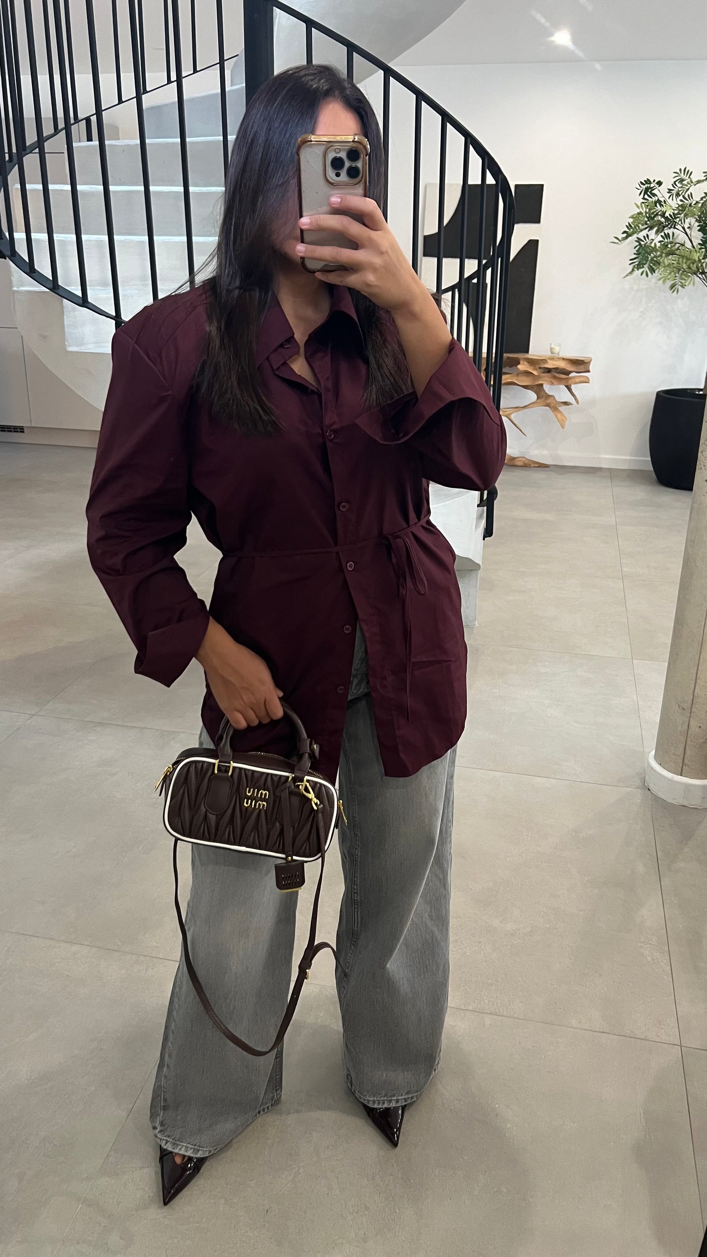 Chemise cintré à épaulette bordeaux