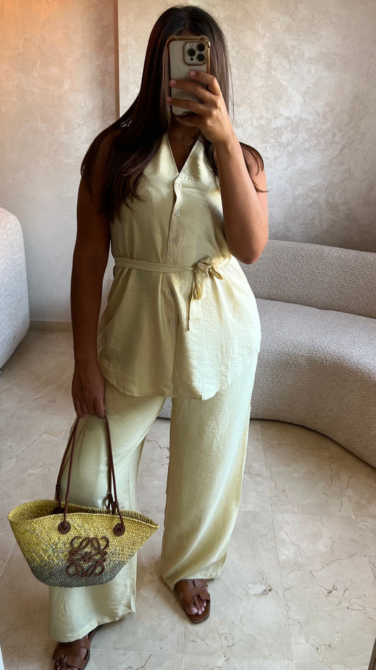 Ensemble fluide jaune