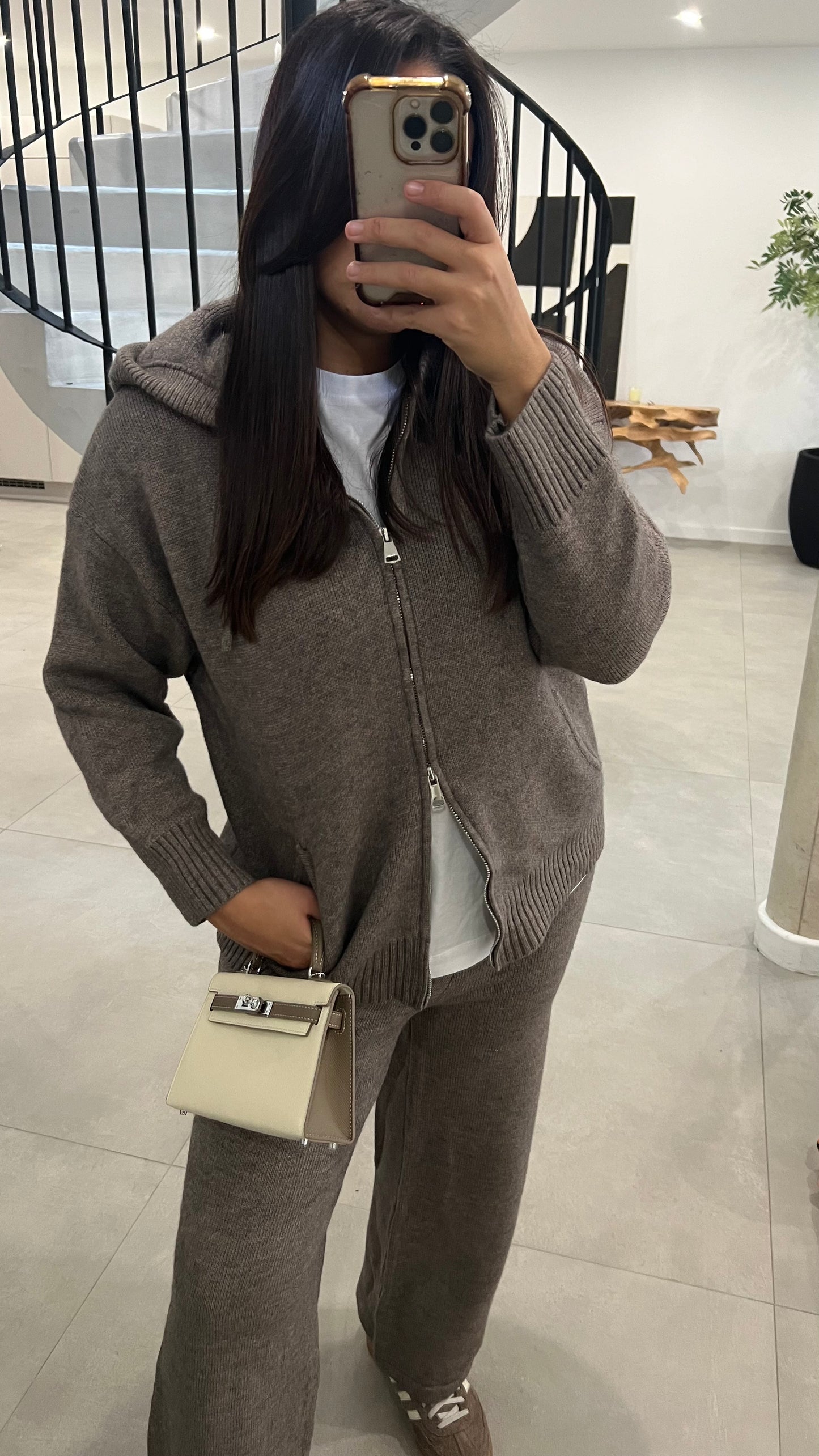 Ensemble en maille épaisse taupe