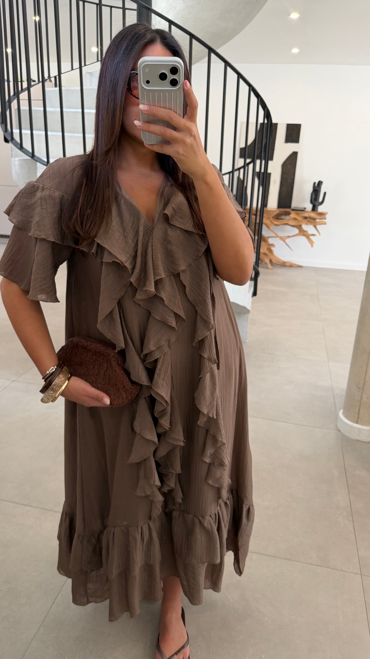 Robe à volant marron