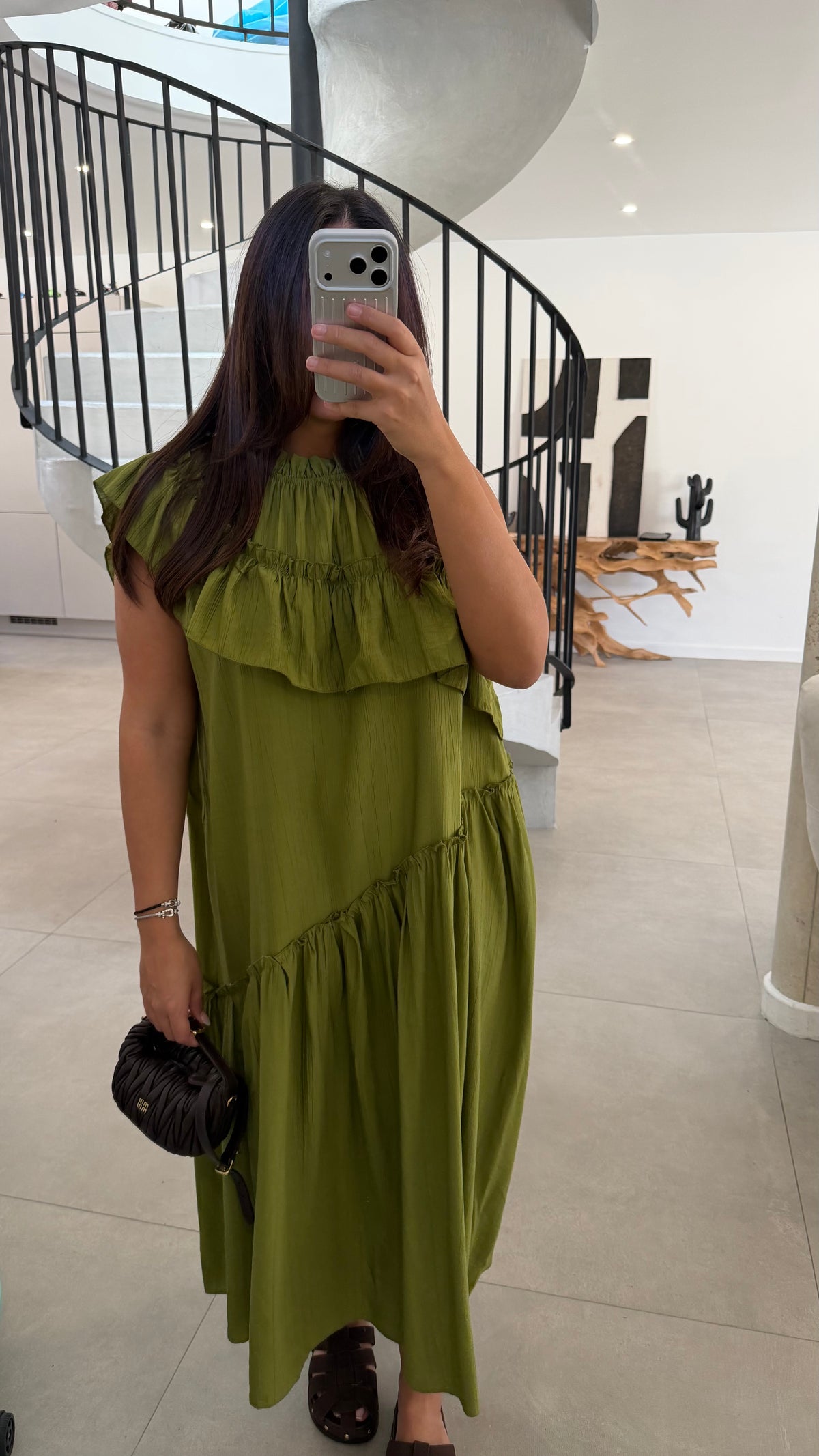 Robe fluide à volants
