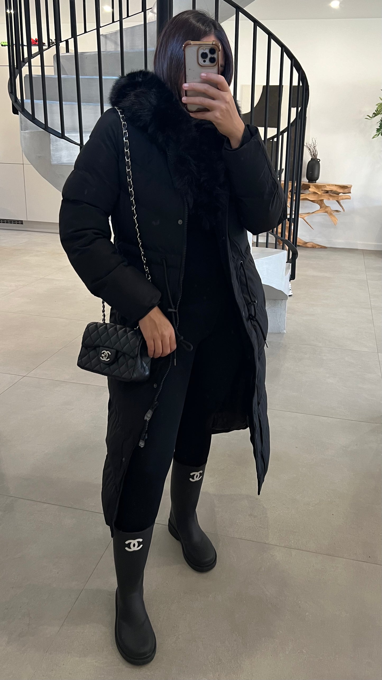 Doudoune à fourrure longue noire