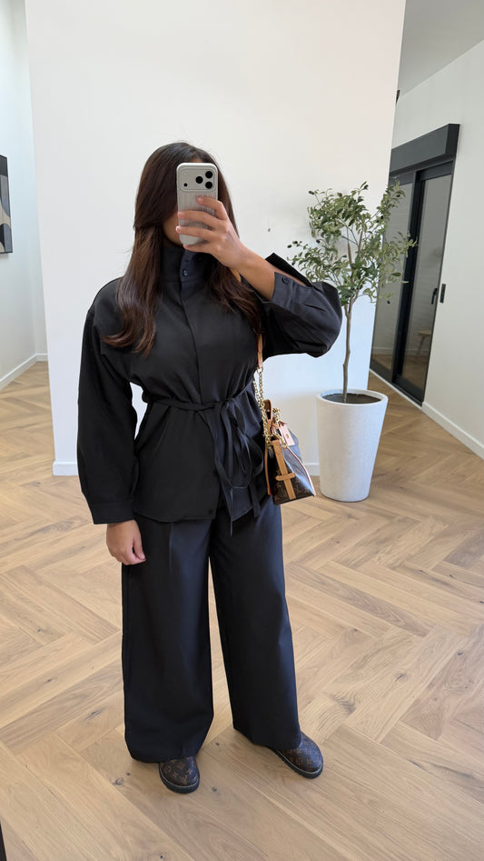 Ensemble ceinturé noir