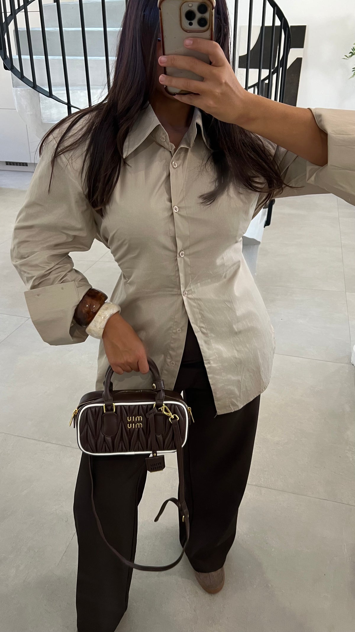 Chemise cintré à épaulette