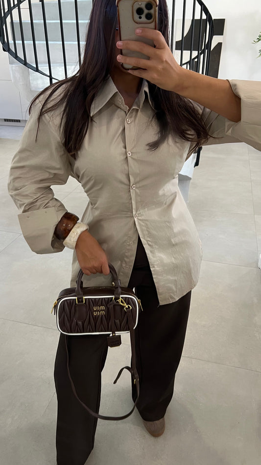 Chemise cintré à épaulette