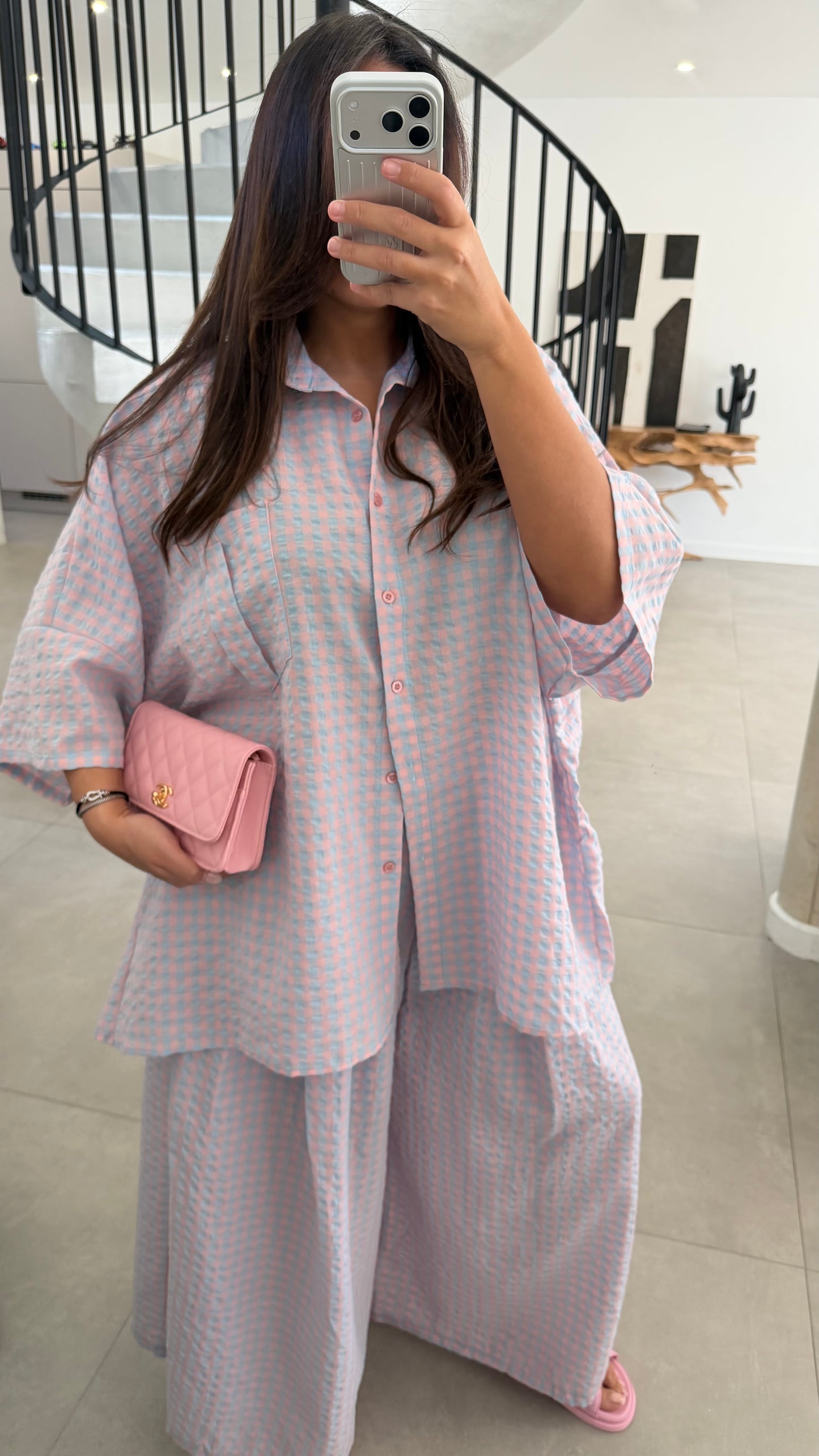 Ensemble à carreaux rose