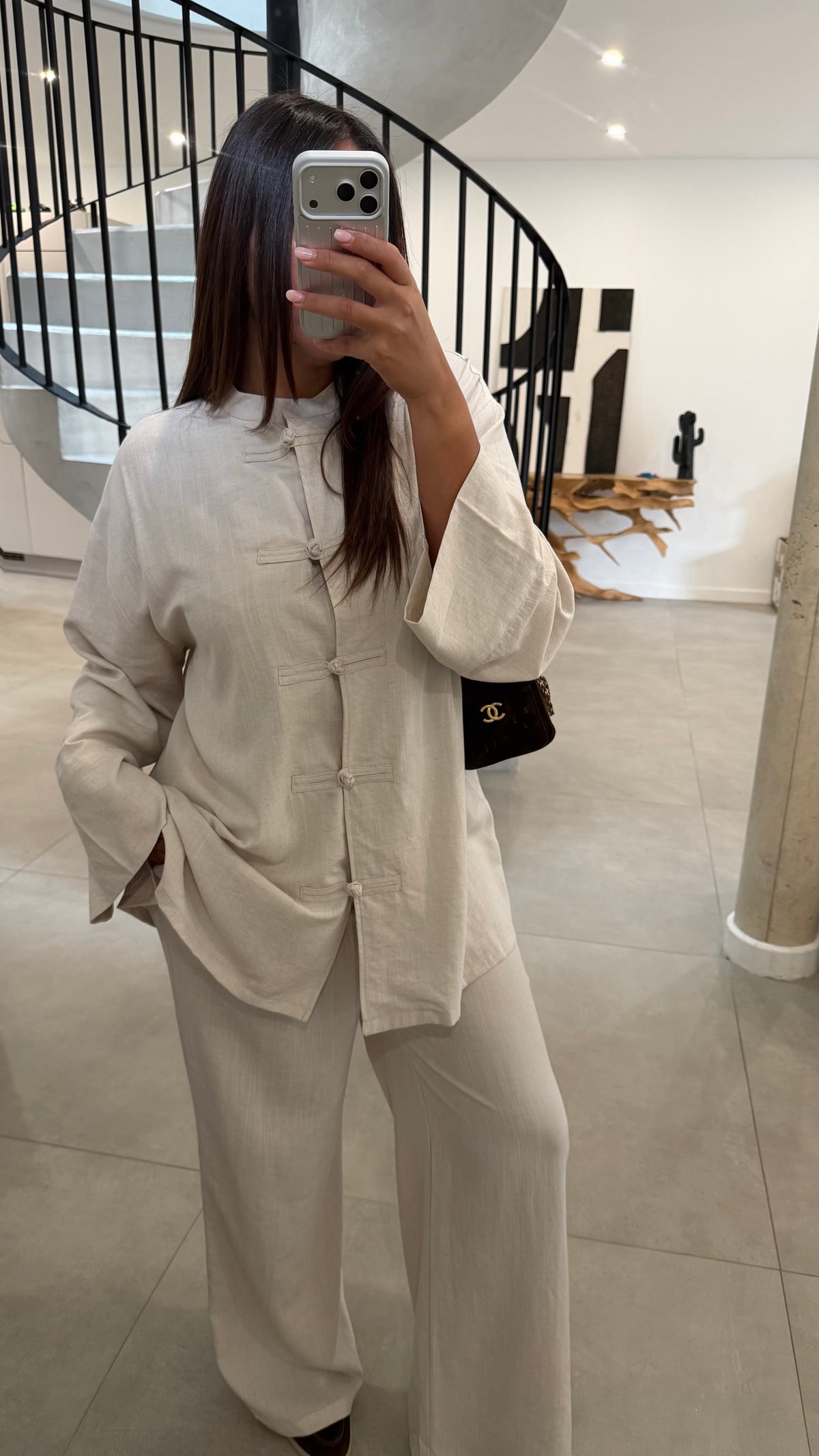 Ensemble a col mao et boutons beige