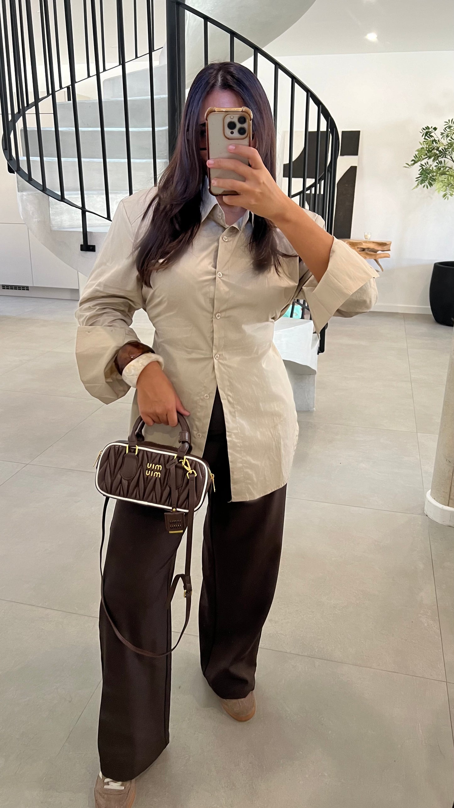 Chemise cintré à épaulette