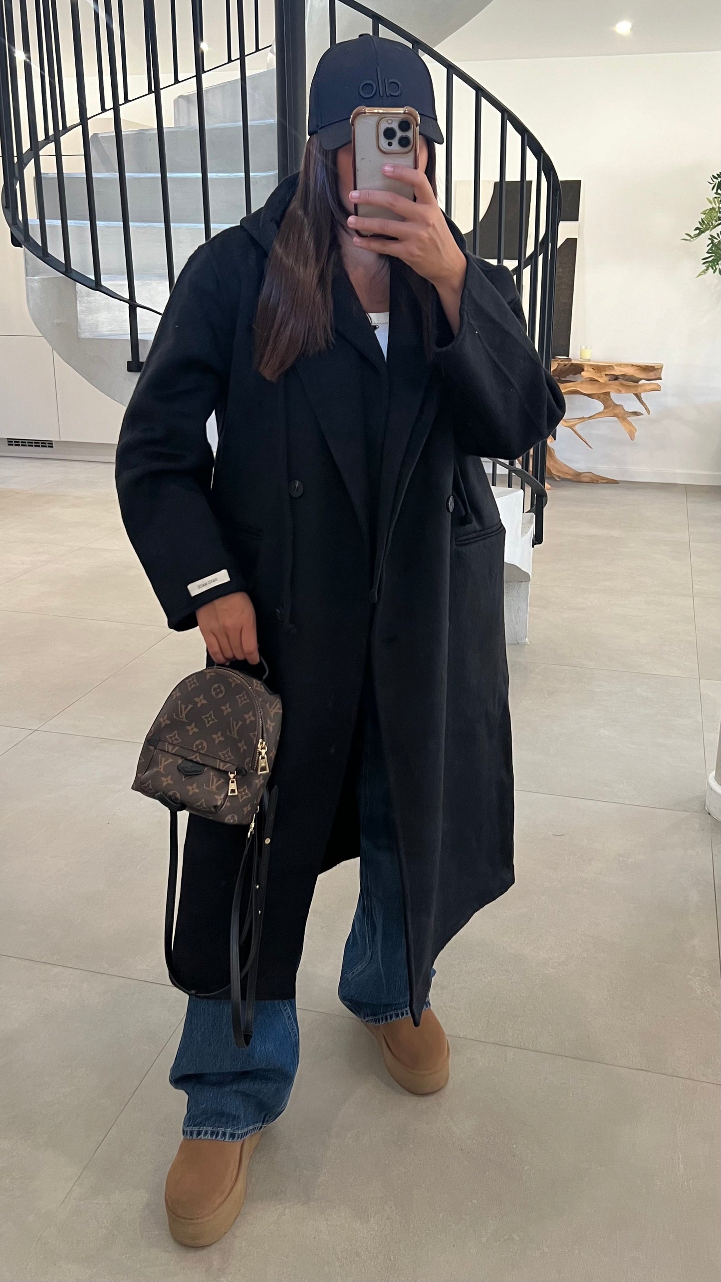 Manteau en laine à capuche amovible noir