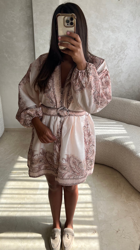 Robe courte à motifs