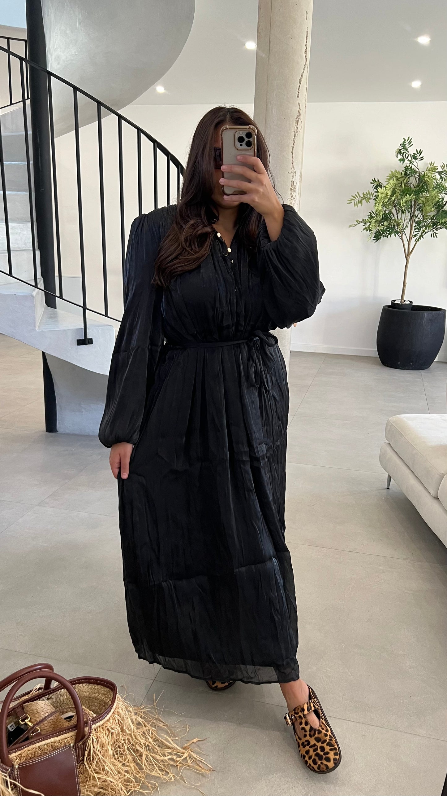 Robe longue plissée noire