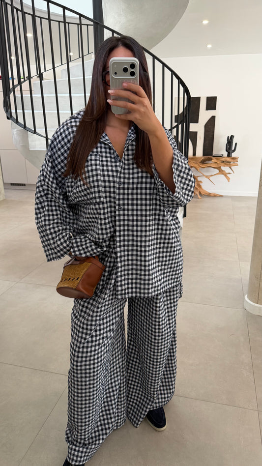 Ensemble à carreaux bleu marine