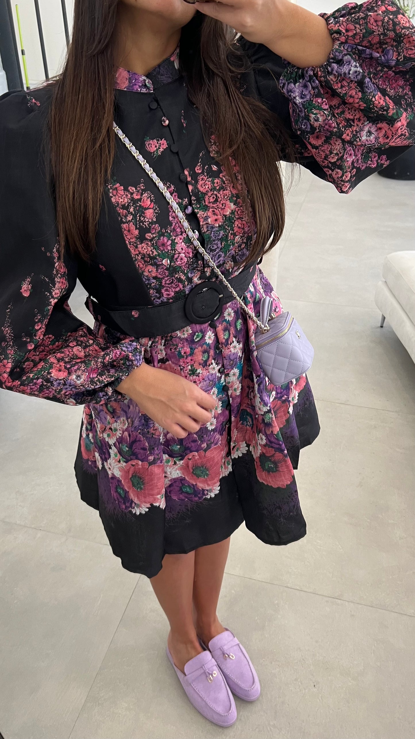 Robe courte fleurie noire