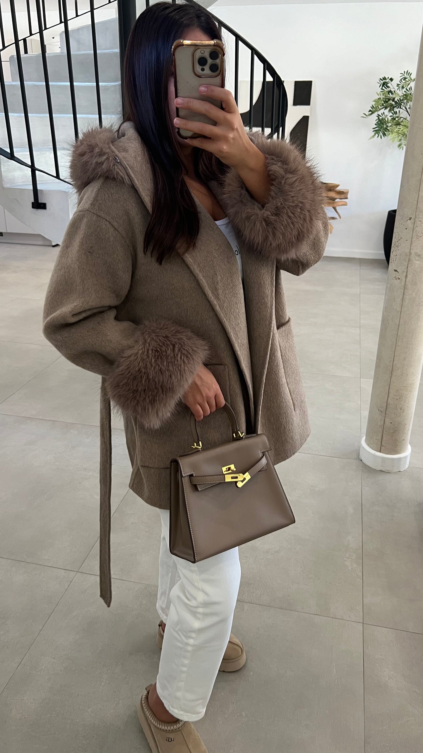 Manteau en laine mi long à fourrure beige