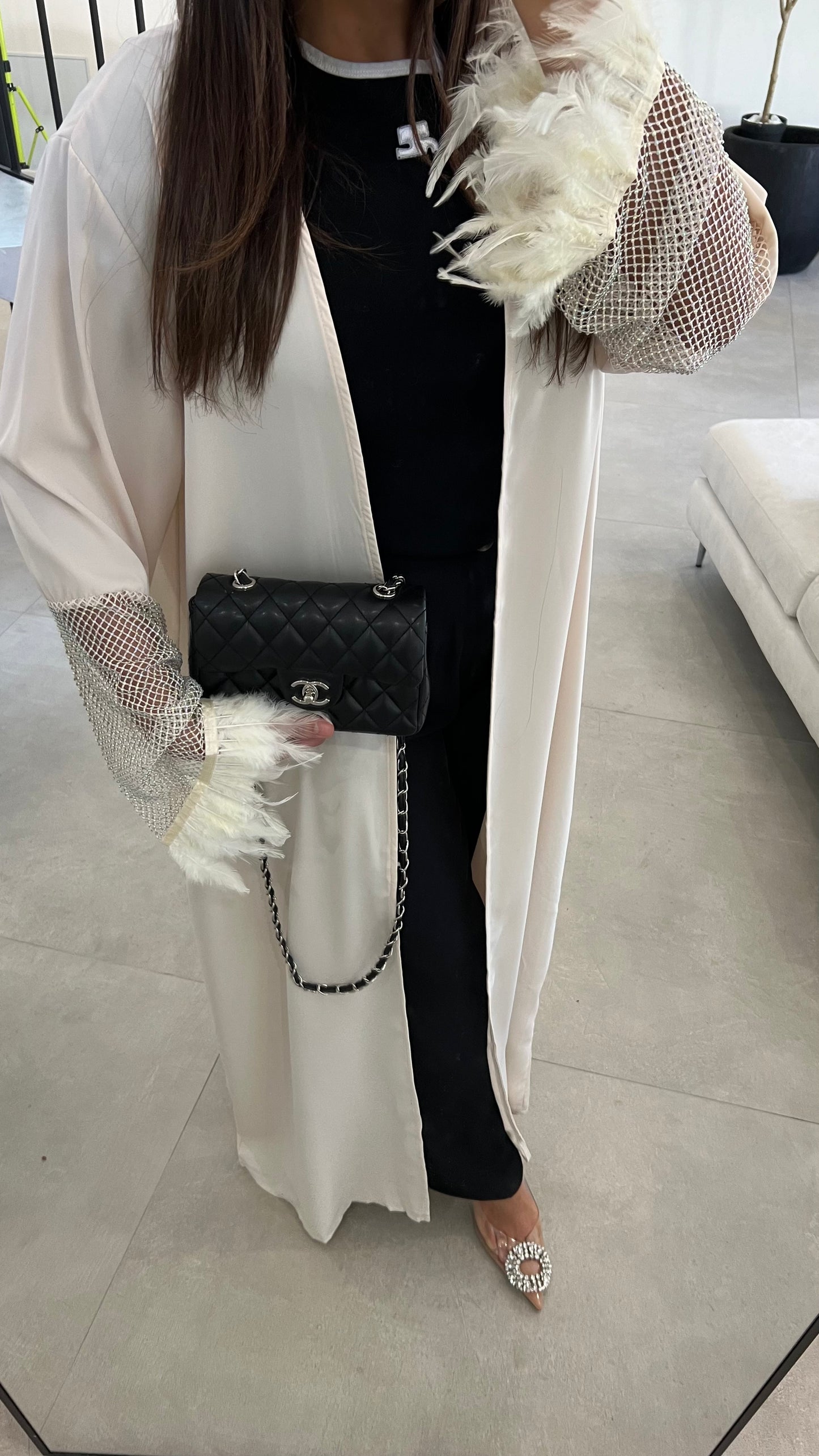 Kimono à strass et plumes beige