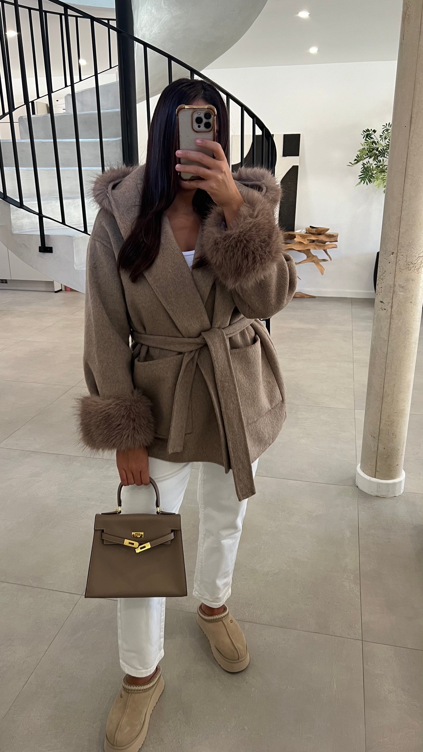 Manteau en laine mi long à fourrure beige