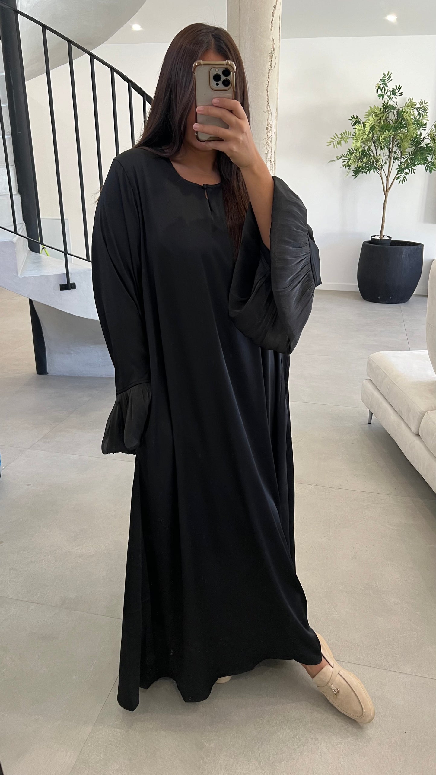 Robe à manches volantes