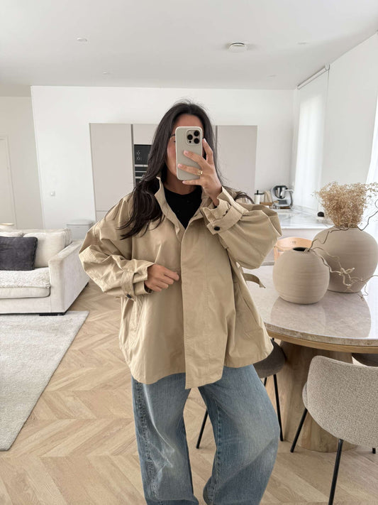 Trench court oversize beige