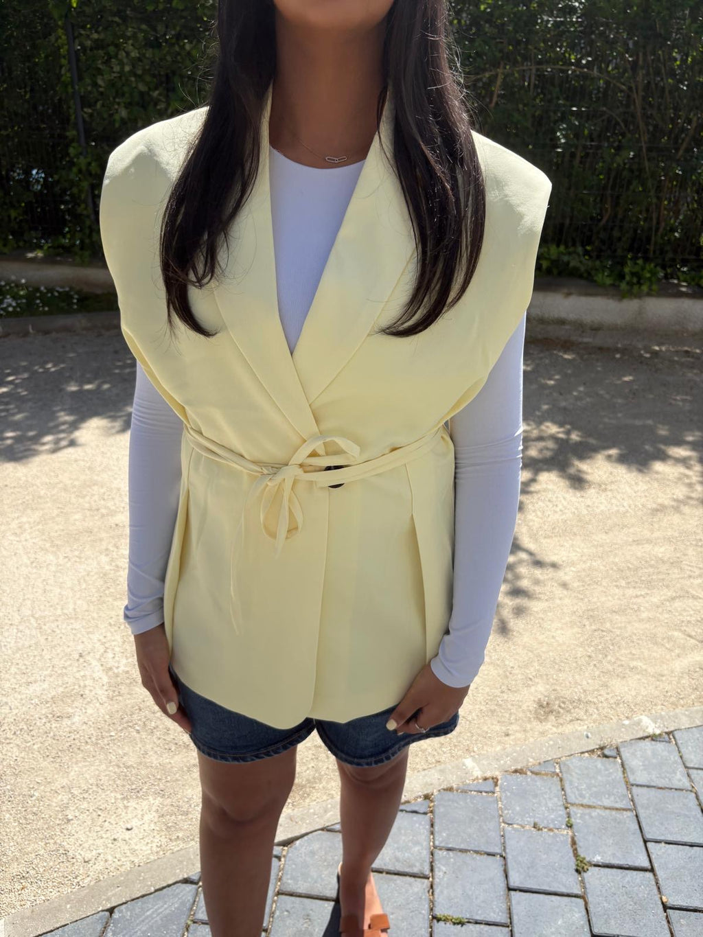 Blazer sans manche jaune