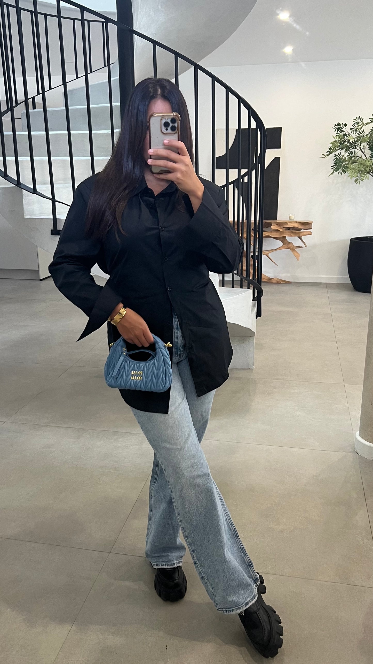 Chemise cintré a épaulette noir