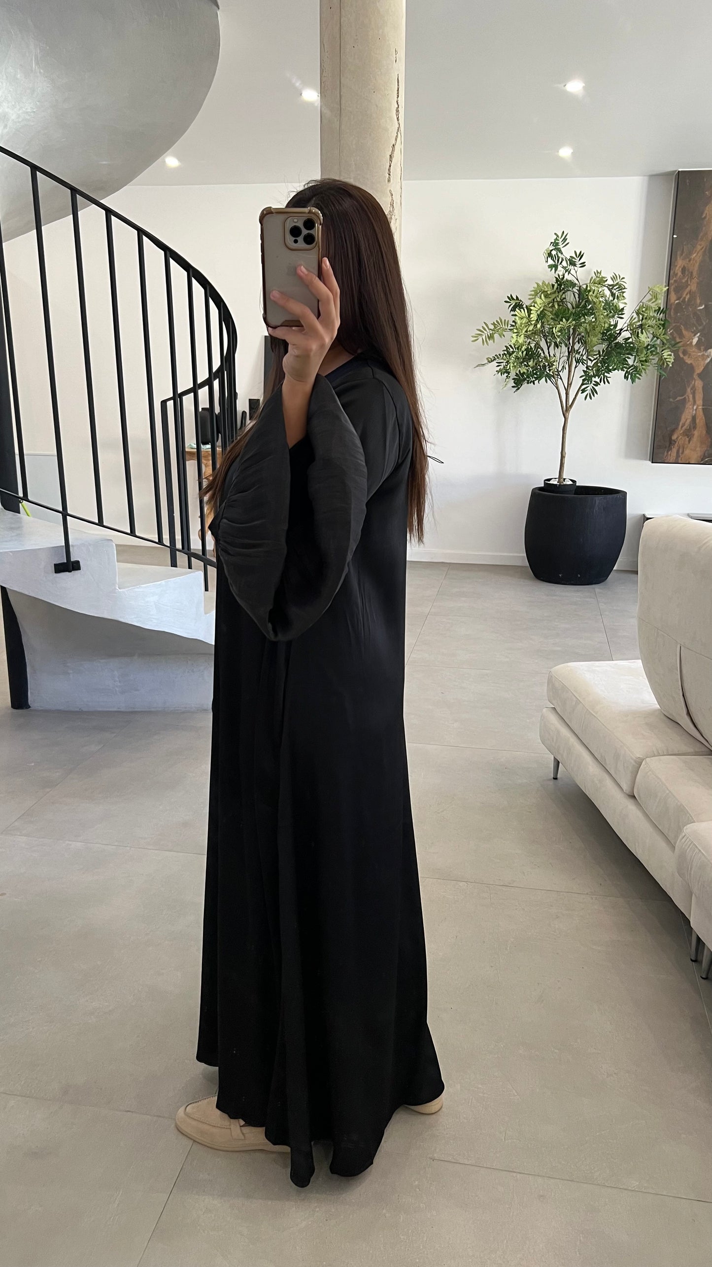 Robe à manches volantes