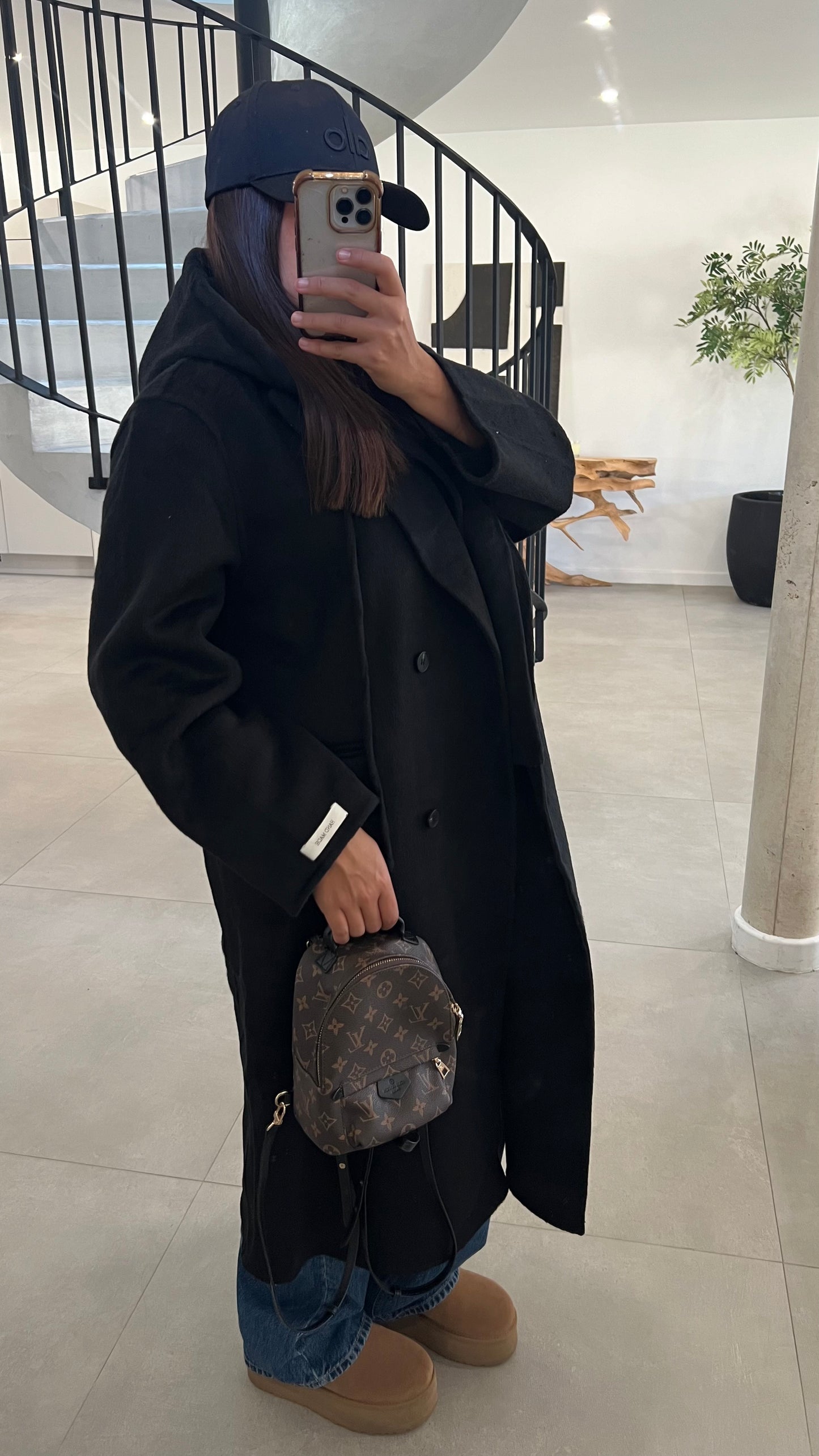 Manteau en laine à capuche amovible noir