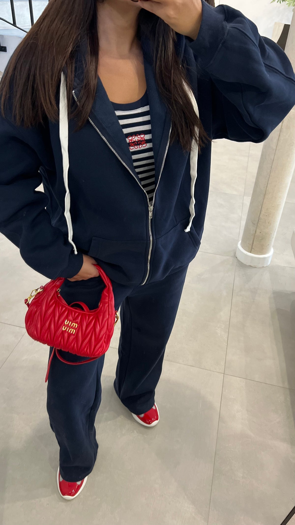 Ensemble de survêtement bleu marine