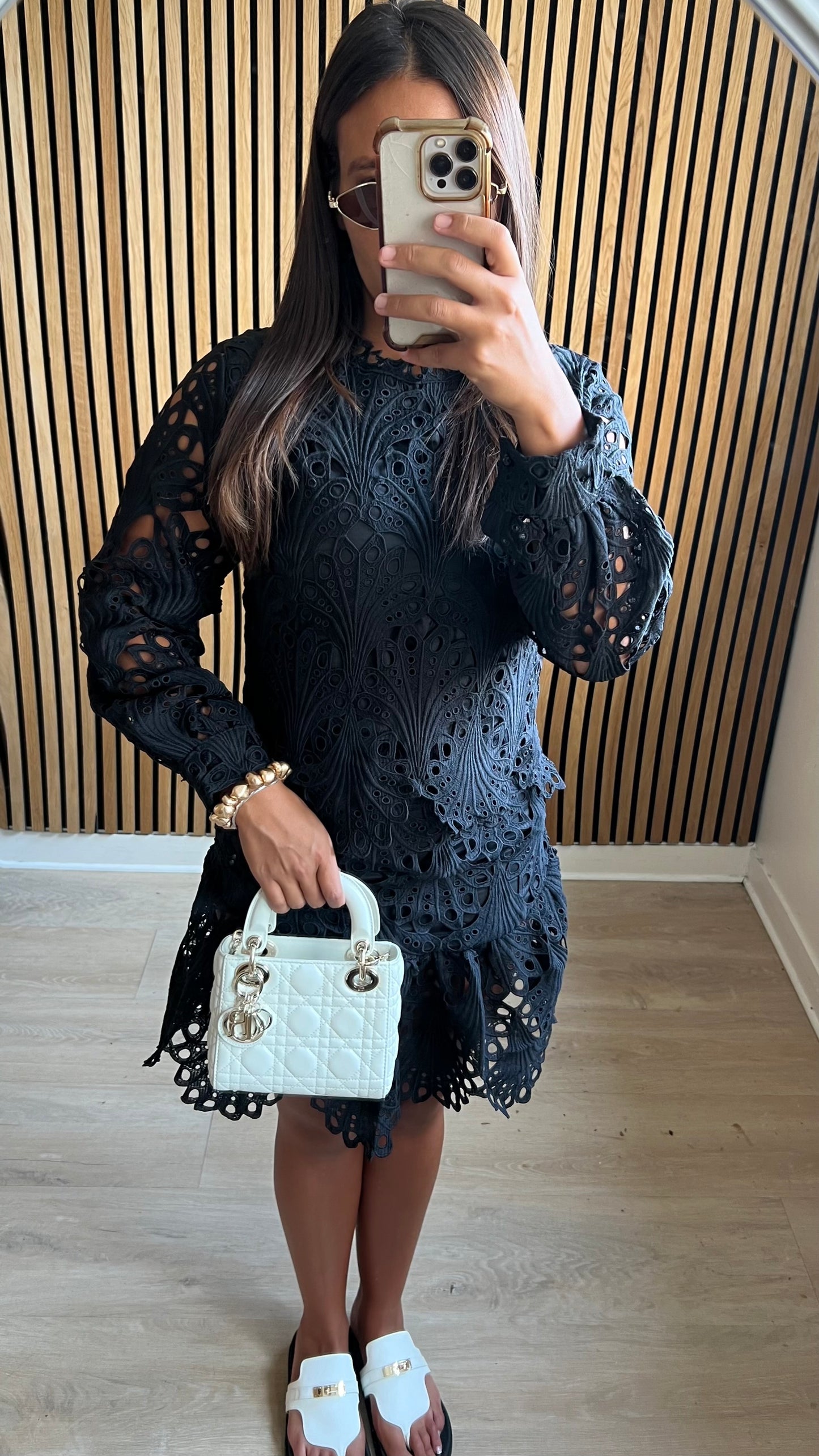 Ensemble jupe short brodé noir