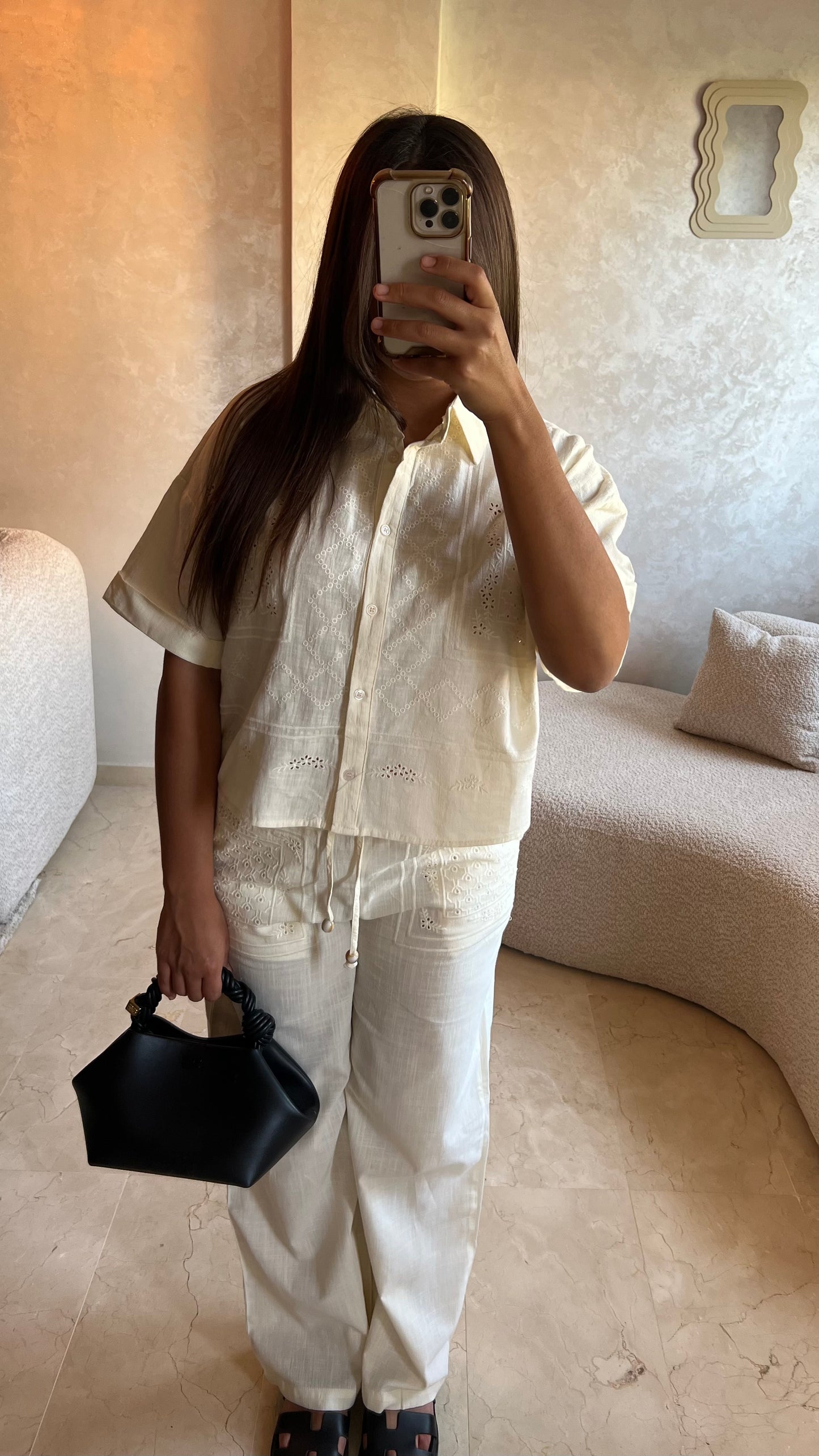 Ensemble à broderie