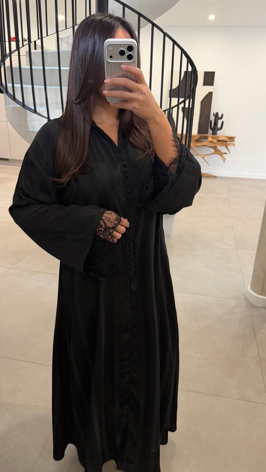 Abaya à capuche détails dentelles