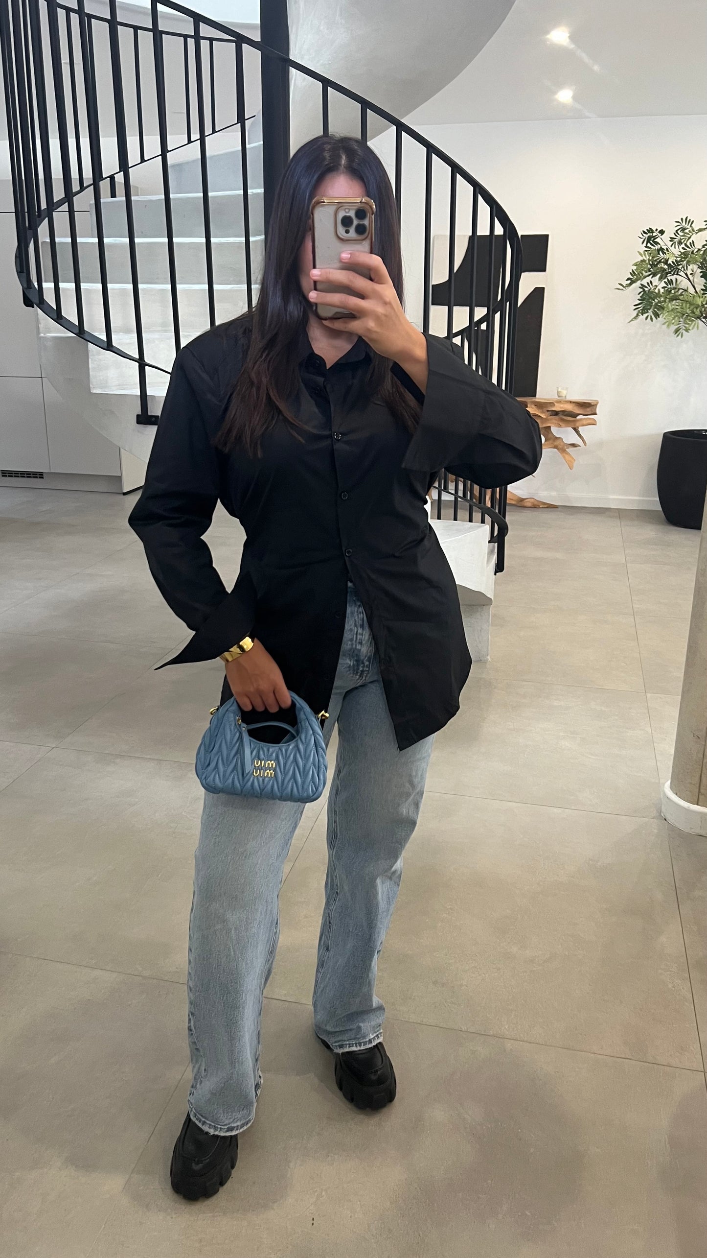 Chemise cintré a épaulette noir