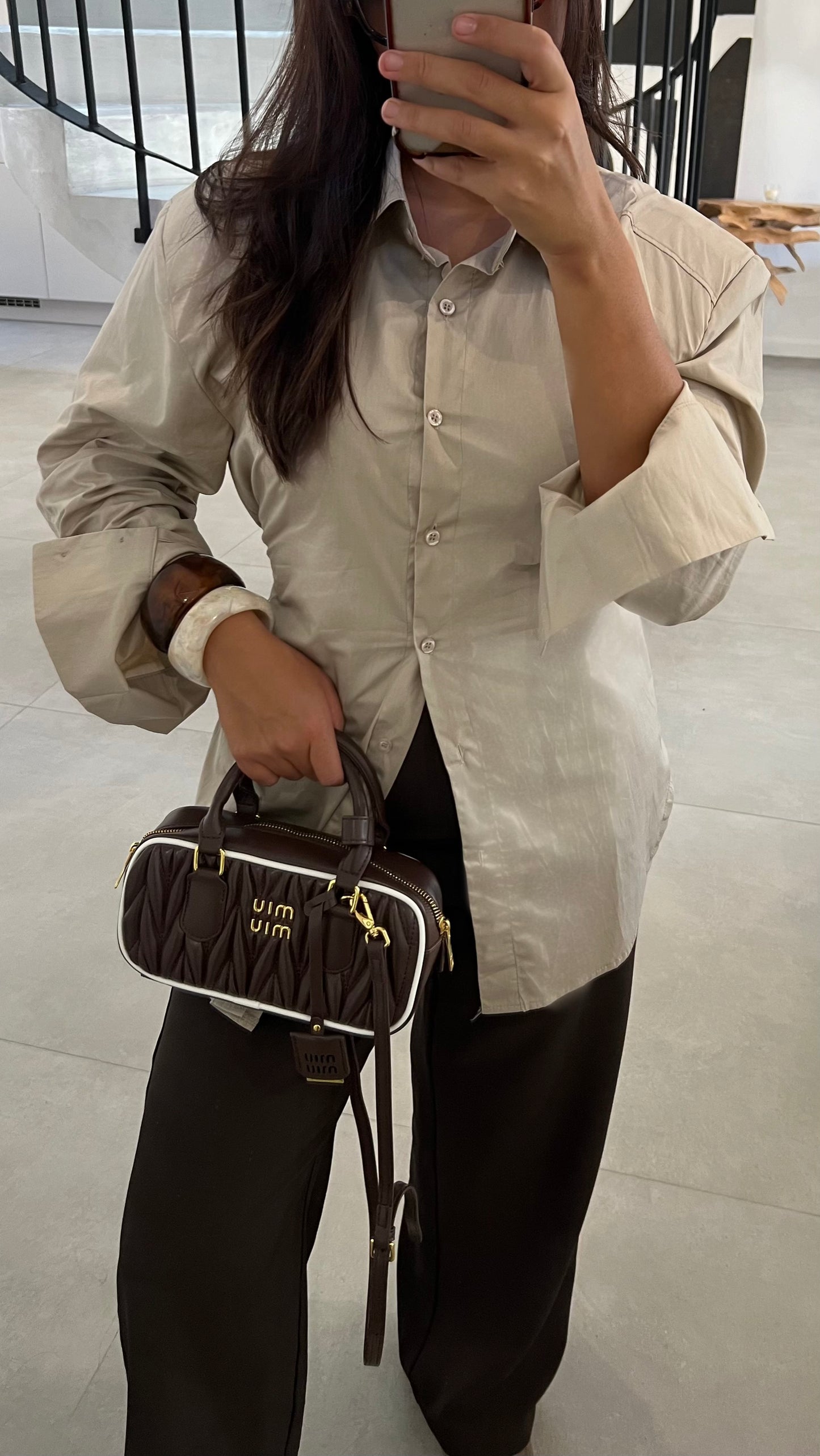 Chemise cintré à épaulette