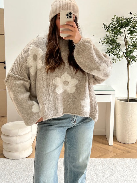 Pull oversize à fleurs beiges