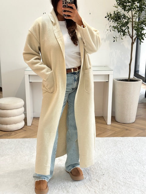 Manteau doux blanc cassé