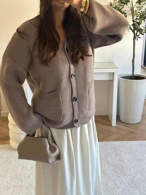 Cardigan en maille taupe