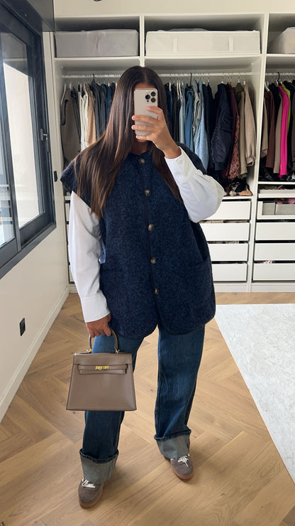 Gilet oversize sans manche en laine bouclé bleu